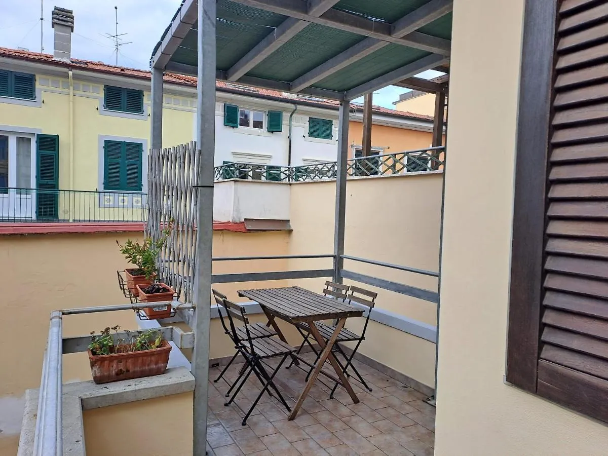 Ferienhaus La Casa In Passeggiata - Seancity Viareggio Italien